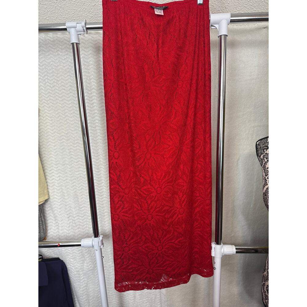 BN #33 Streetwear Red Lace Midi Skirt with Lining - Size Medium - Made in USA